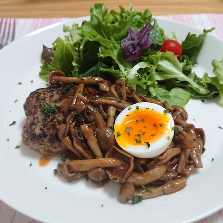 胃袋つかみ飯★きのこソースのハンバーグ